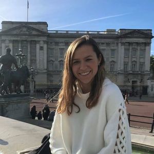 Meet your Posher, Anna